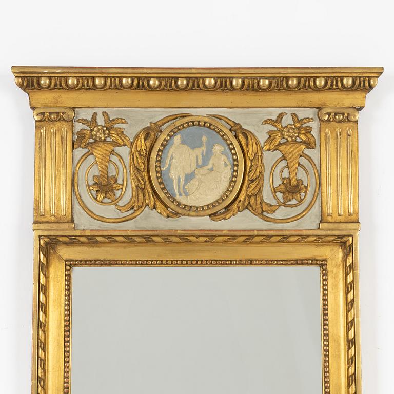 Spegel, gustaviansk stil, omkring år 1900.