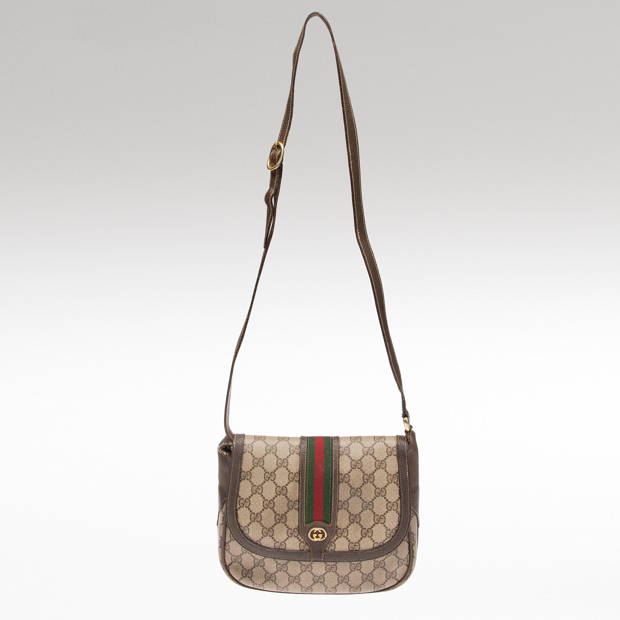 LAUKKU, Gucci.