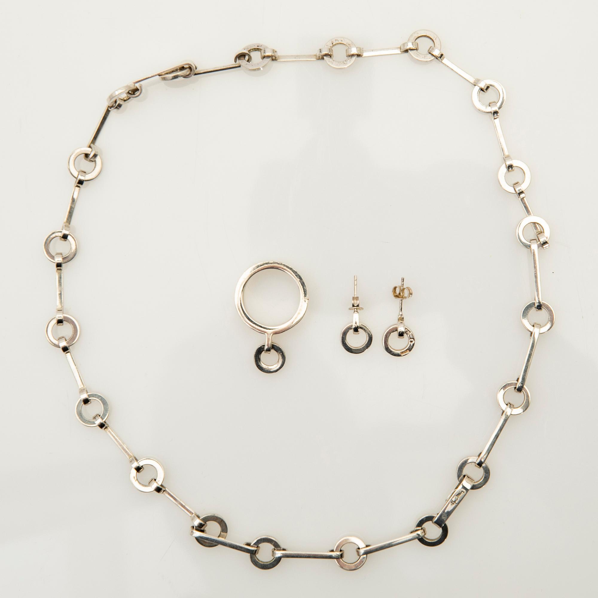 Efva Attling, halsband, ring, ett par örhängen, "Ring Chain", sterling silver.