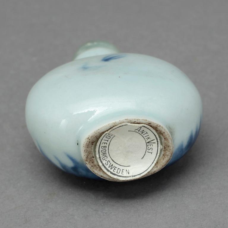 SNUSFLASKA, porslin, Kina 1800-tal.