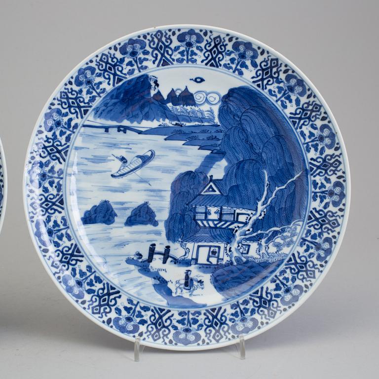THREE  CHINESE PORCELAIN PLATES (2+1), ca 1800.
