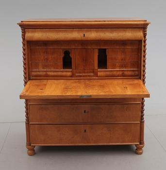 CHIFFONJÉ, 1800-talets mitt.