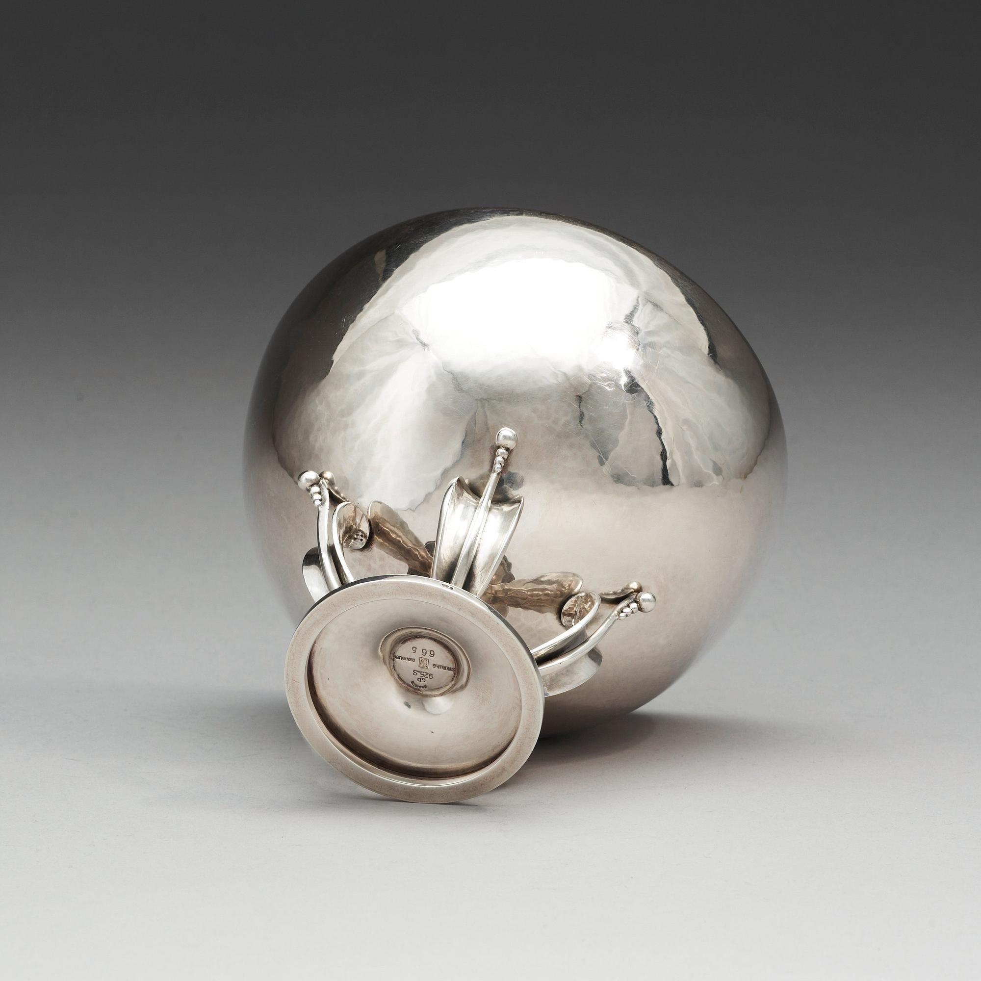 GUSTAV PEDERSEN, skål, Firma Georg Jensen, Köpenhamn 1933-44, sterling.