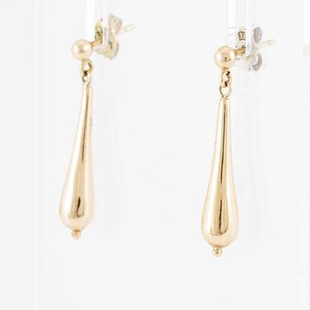 Earrings, a pair, drop-shaped, 18K gold.
