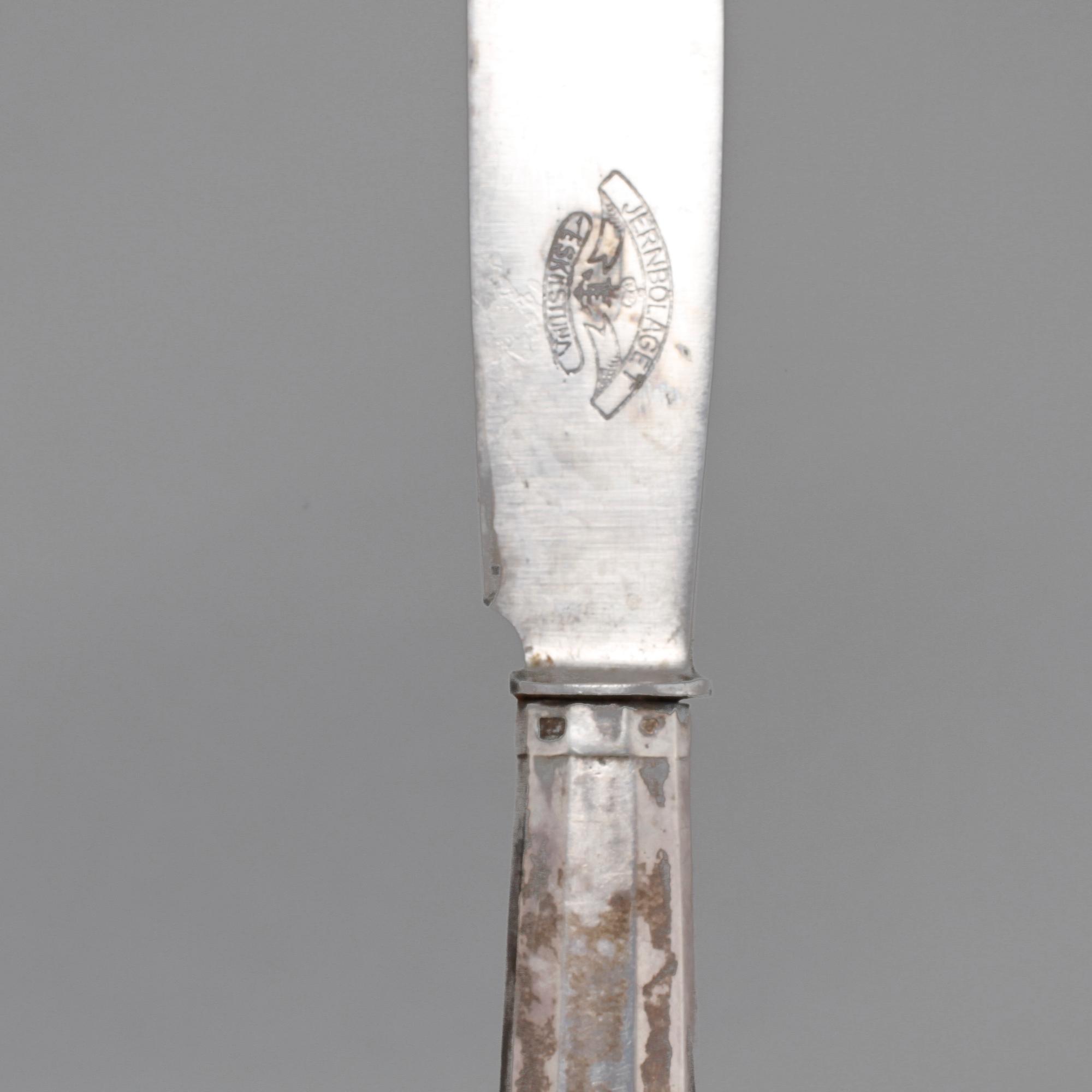KNIVAR, 17 st, silver, August Lundström, Lund, 1907, vikt inklusive stålblad 1020 g.