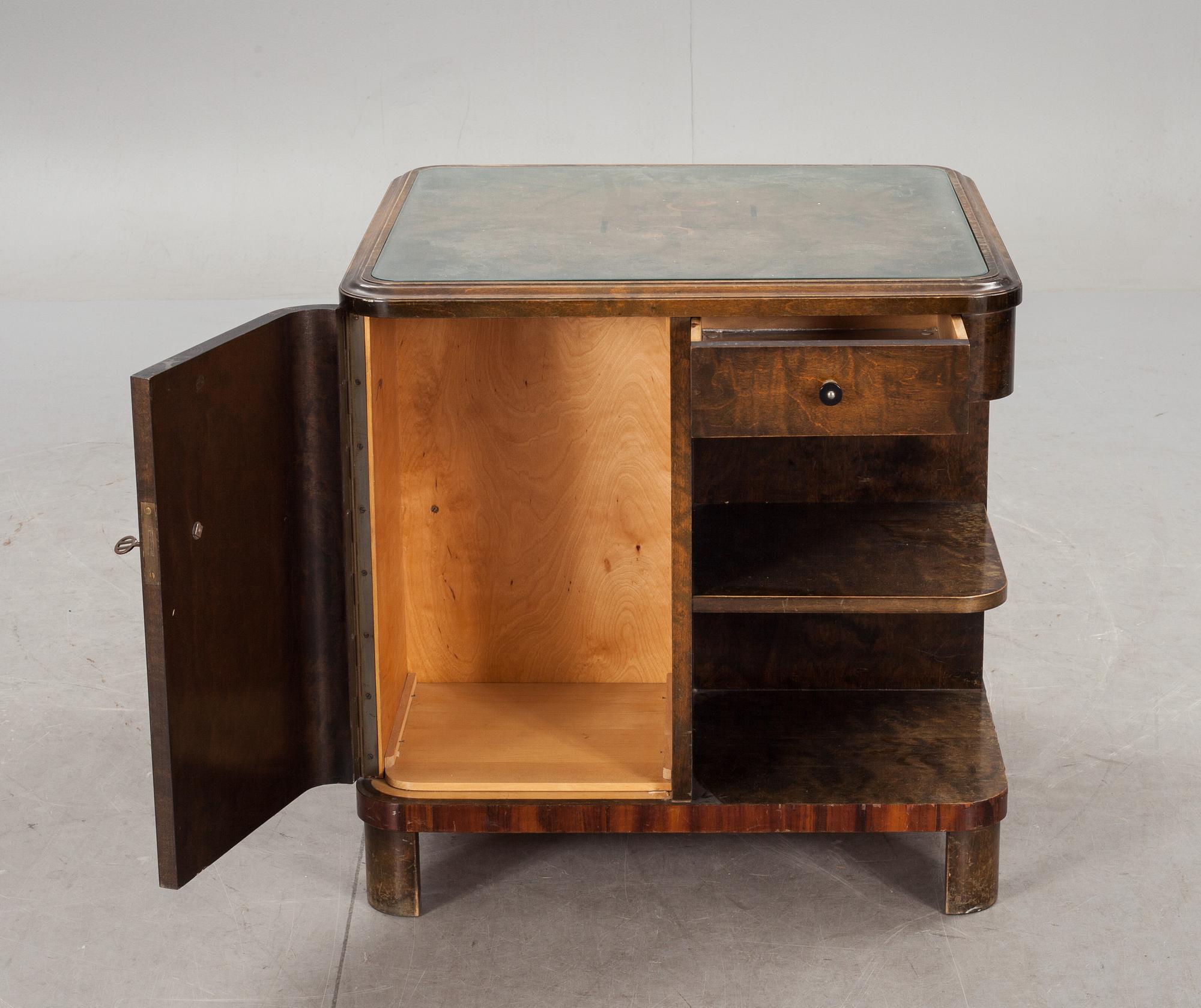 RÖKBORD, Art deco, 1900-talets första hälft.