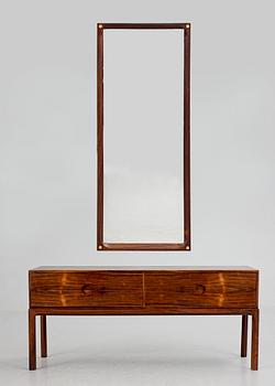 BYRÅ MED SPEGEL, Aksel Kjersgaard. Odder, Danmark.
