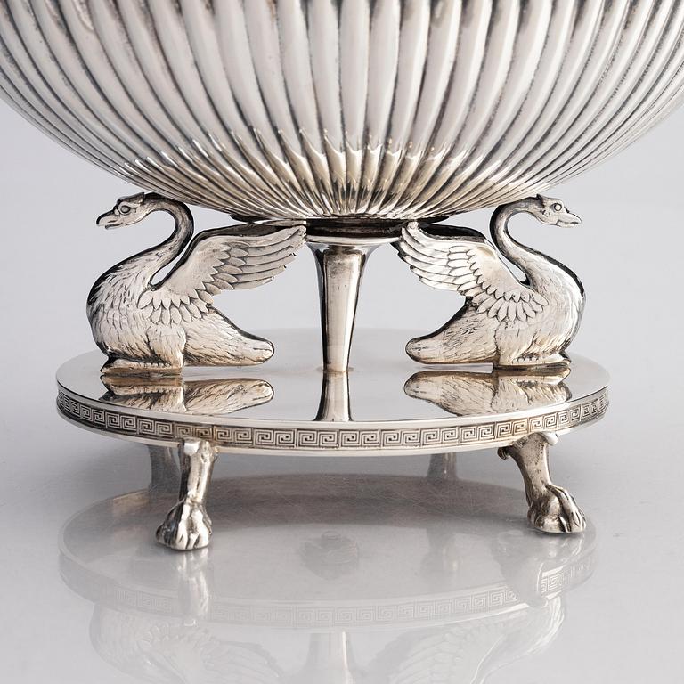 A Swedish 19th century silver sugar-casket, mark of Adolf Zethelius, Stockholm 1815.