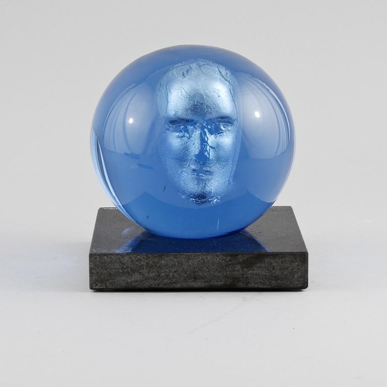 SKULPTUR, glas, Bertil Vallien, Kosta Boda, signerad, 1900-talets slut.