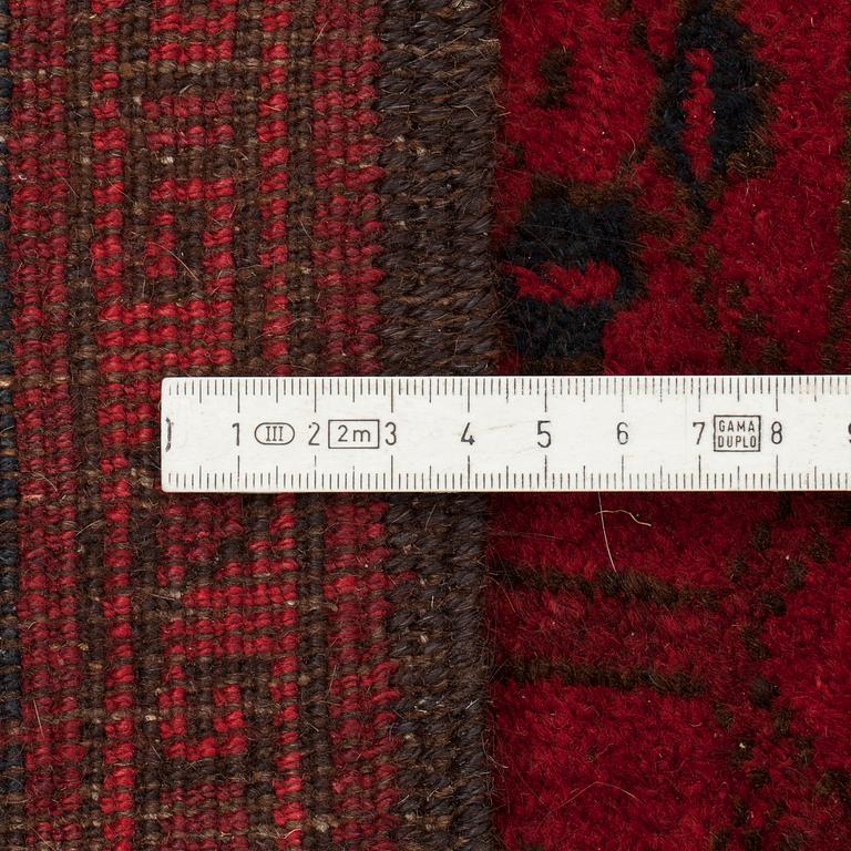 MATTA. Old Afghanistan/Ersari. Ca 324 x 259 cm.