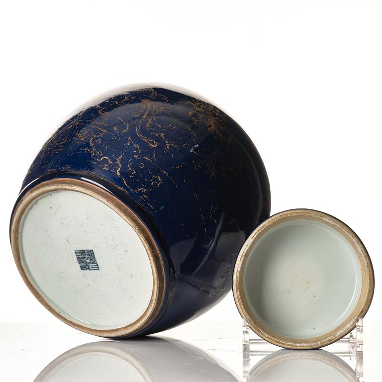 A powder blue jar with cover, Qing dynasty, 18th Century.