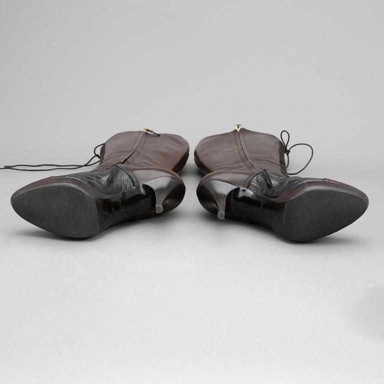 STÖVLAR, Louis Vuitton.