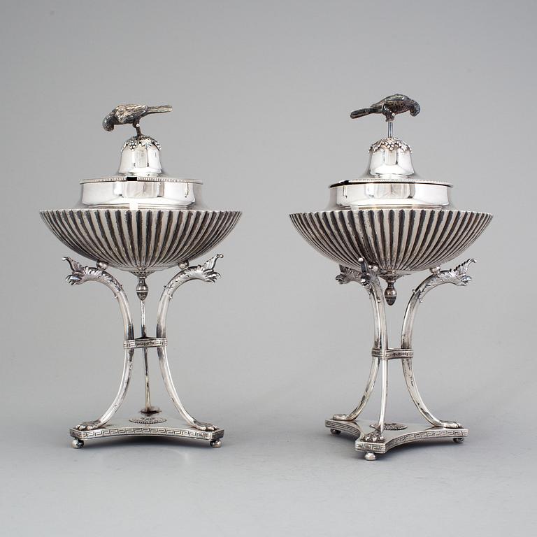 A pair of Swedish 19th century silver sugar-bowls, mark of Adolf Zethelius, Stockholm 1818.