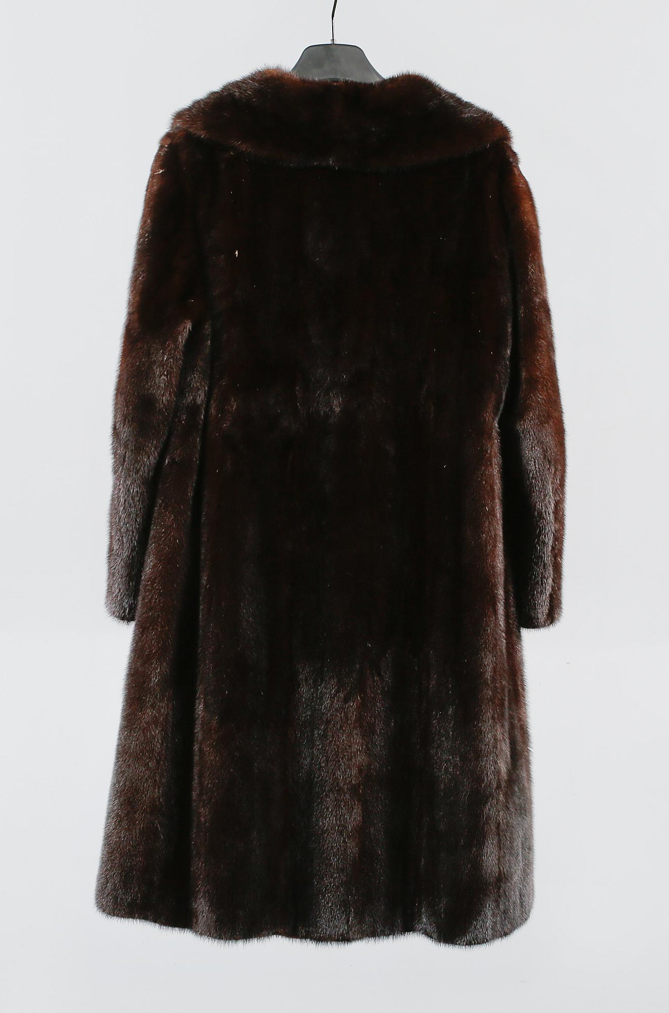 PÄLS, Saga Mink.