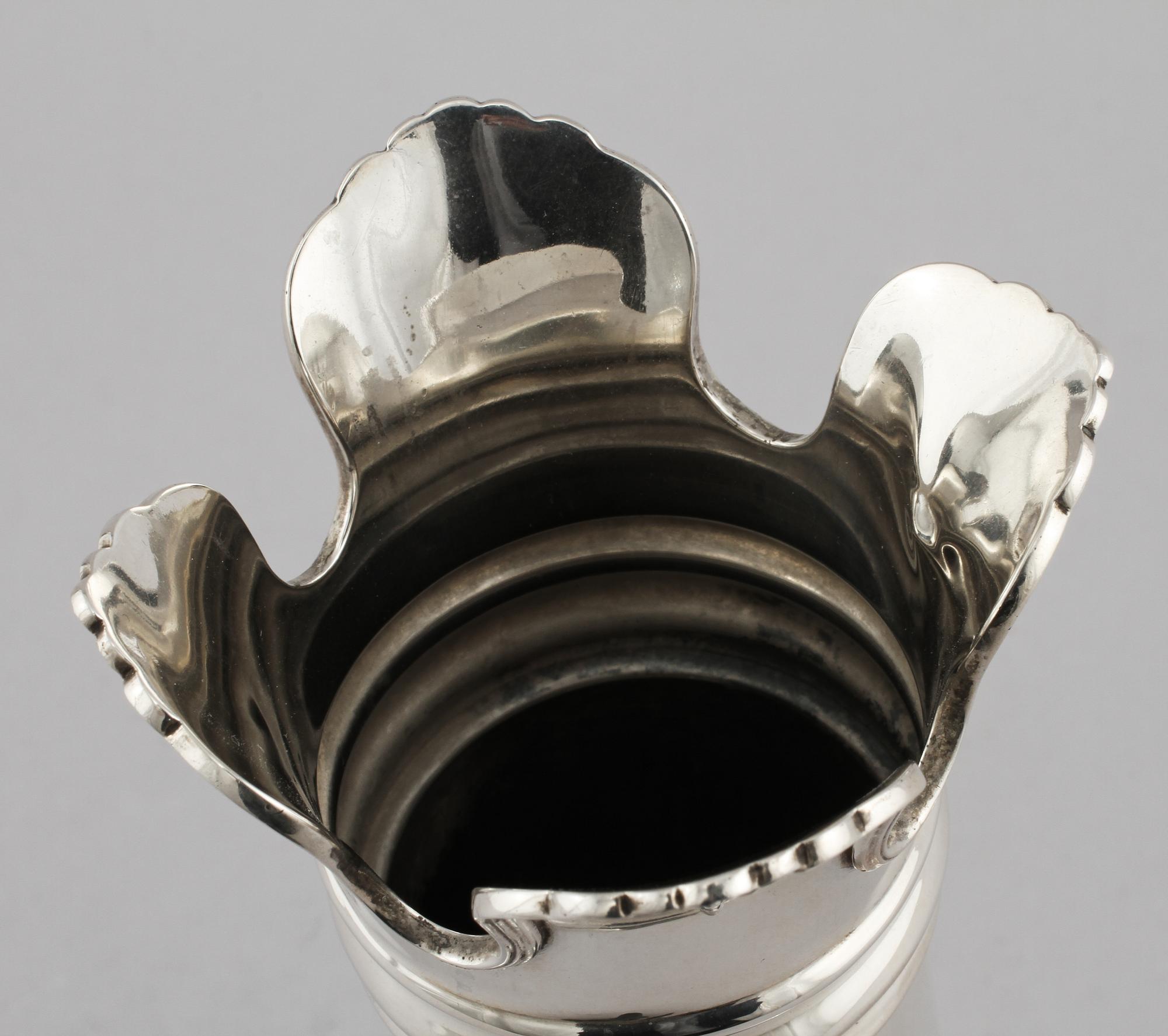 VAS, silver, Walker & Hall, Sheffield, England, 1934.