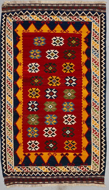 MATTO, Kashgai kilim, ca 240 x 140 cm.