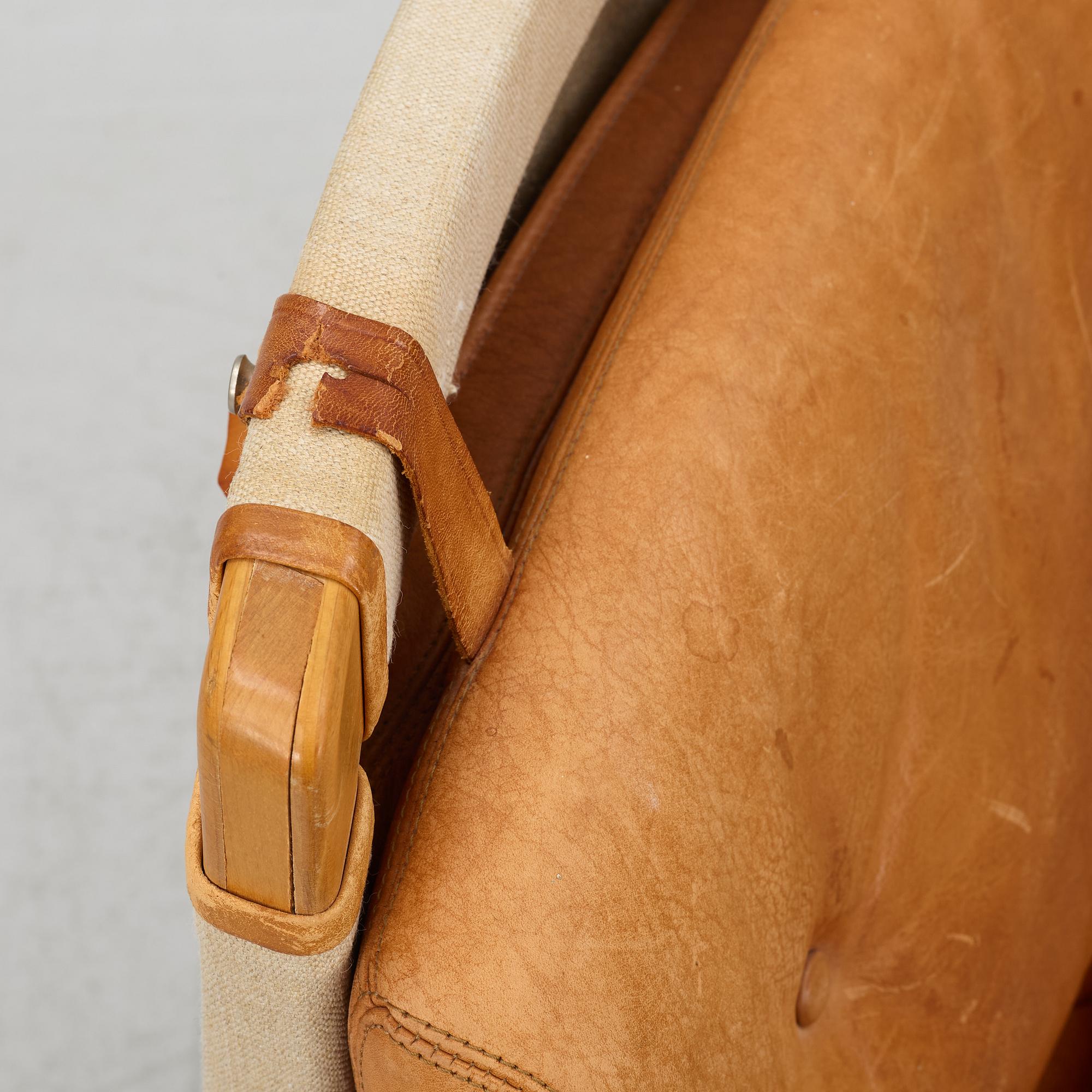 Bruno Mathsson, fåtölj med fotpall, "Pernilla", Dux.