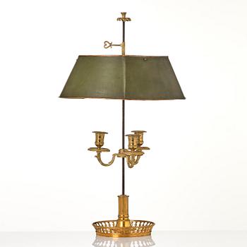 Bouillottelampa, för tre ljus, av Pierre-Philippe Thomire (mästare verksam i Paris 1776-1830), Empire.