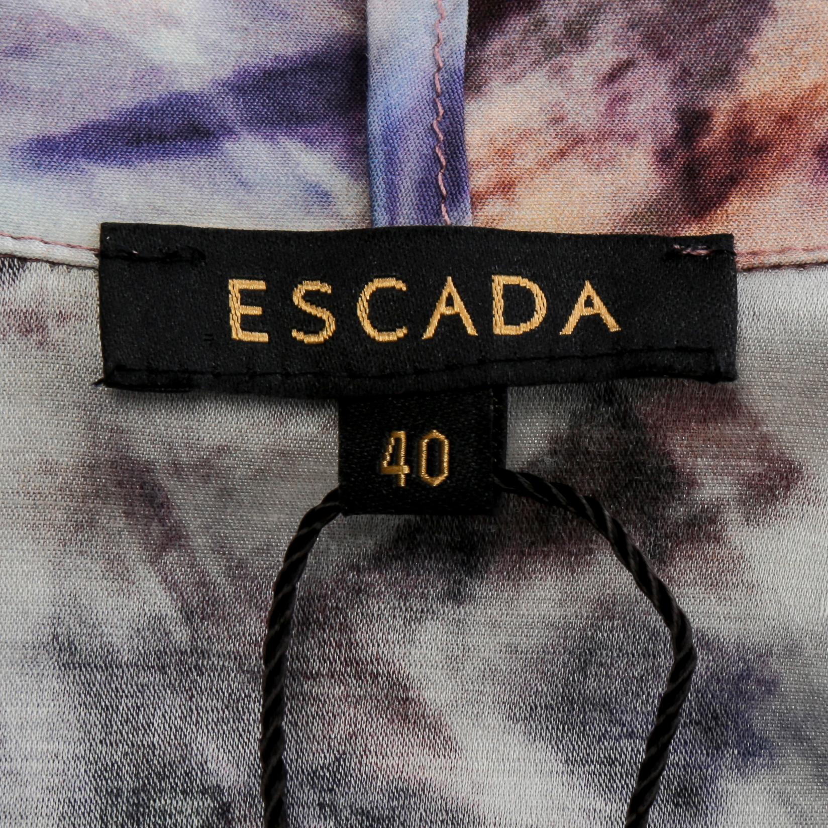 BLUS, Escada.