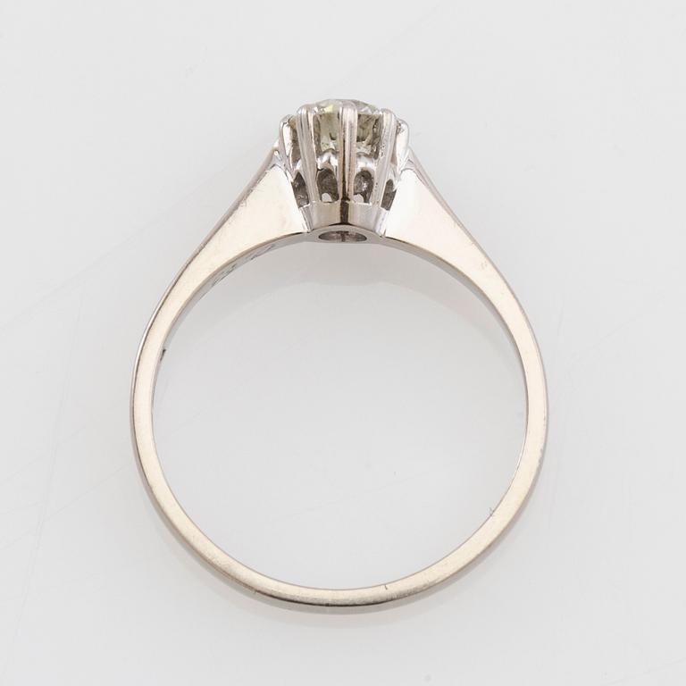 Solitaire ring in 18K white gold with a round brilliant-cut diamond, Rosengren & Eriksson Stockholm 1961.