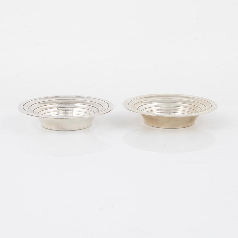Atelier Borgila, a pair of sterling silver bowls, Stockholm, 1933-36.