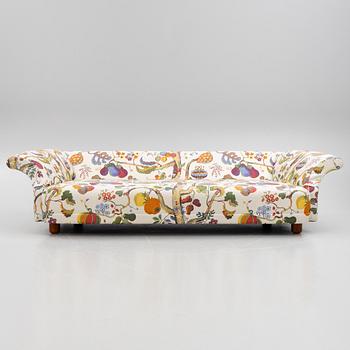 Josef Frank, a "Liljevalchs" sofa, Firma Svenskt Tenn.