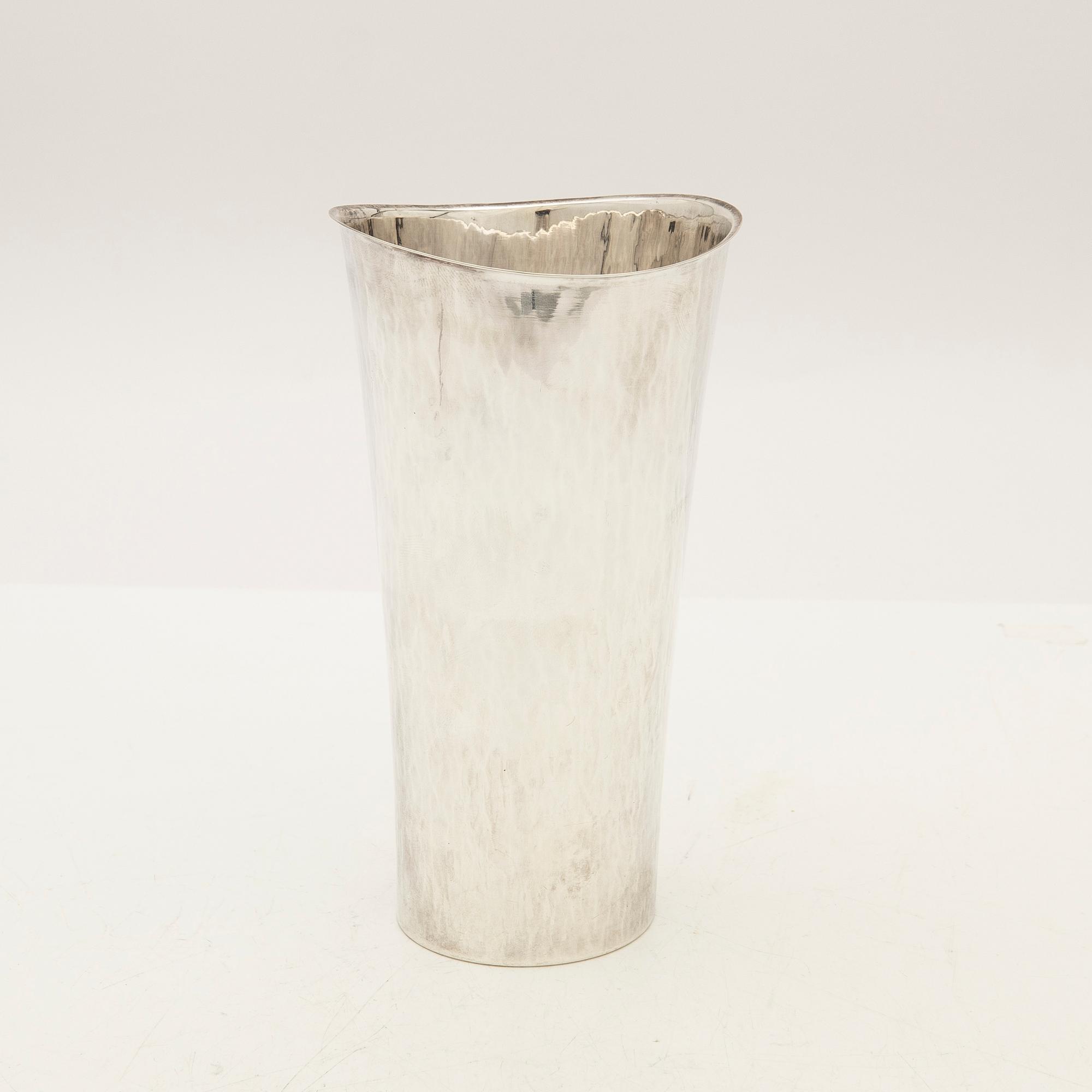 Eric Löfman, vase, silver, MGAB, Uppsala, 1966.
