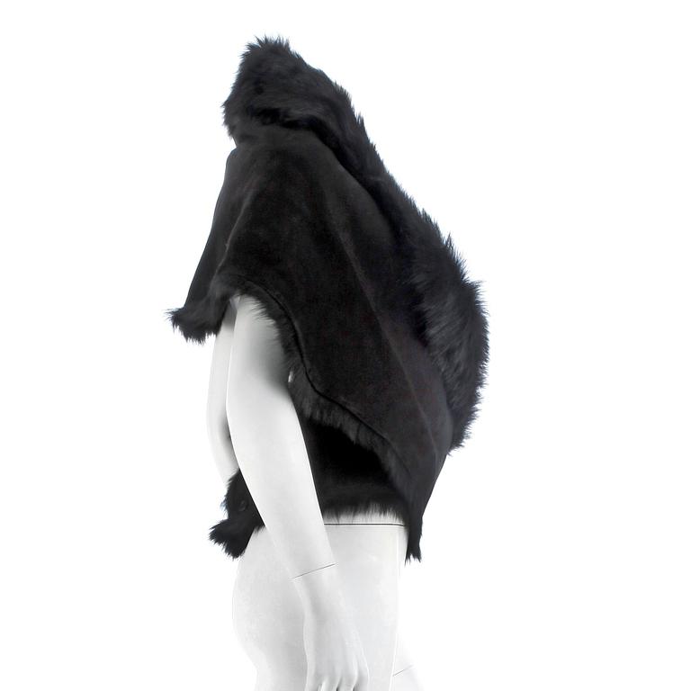 RALPH LAUREN, a black lambfur shawl / stola, size M.