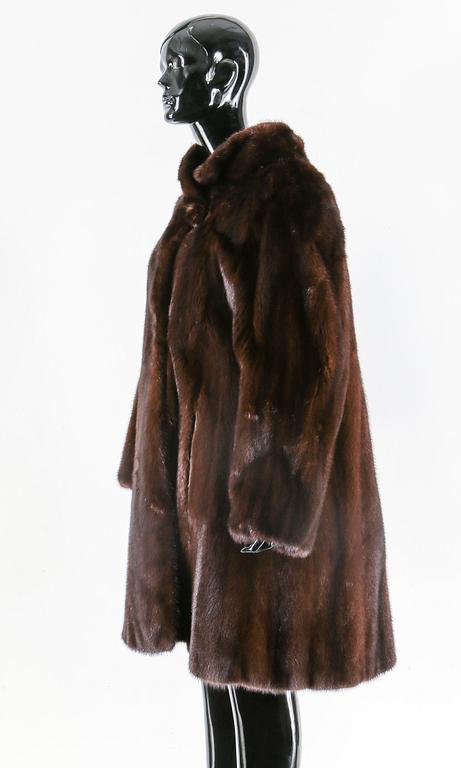 PÄLSKAPPA, Saga Mink.