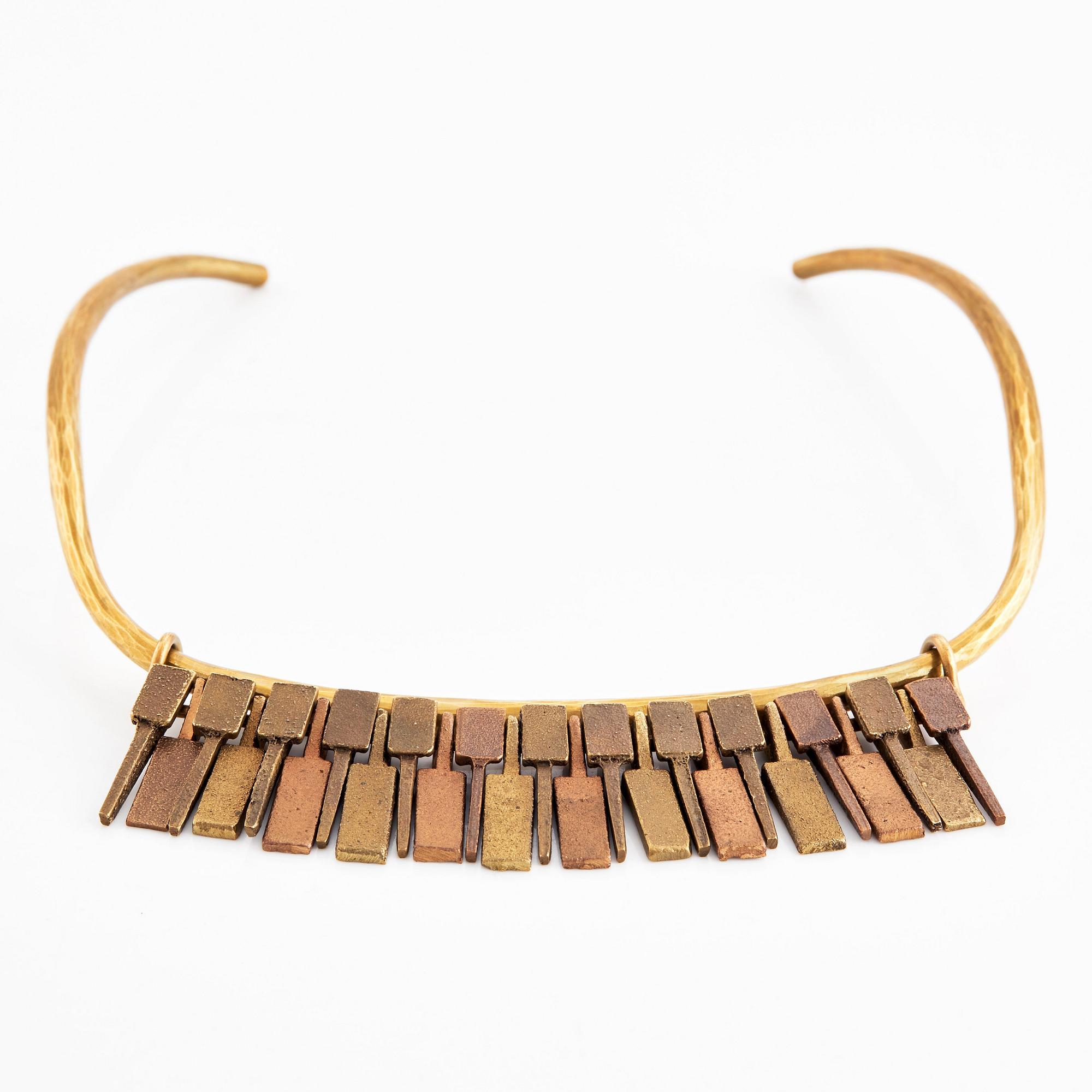 Inga-Britt "Ibe" Dahlquist, a bronze necklace, Visby.