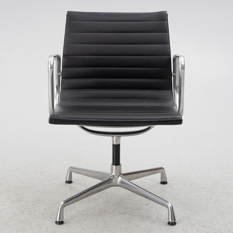 Charles & Ray Eames, armchair, EA 108, Vitra, 2008.