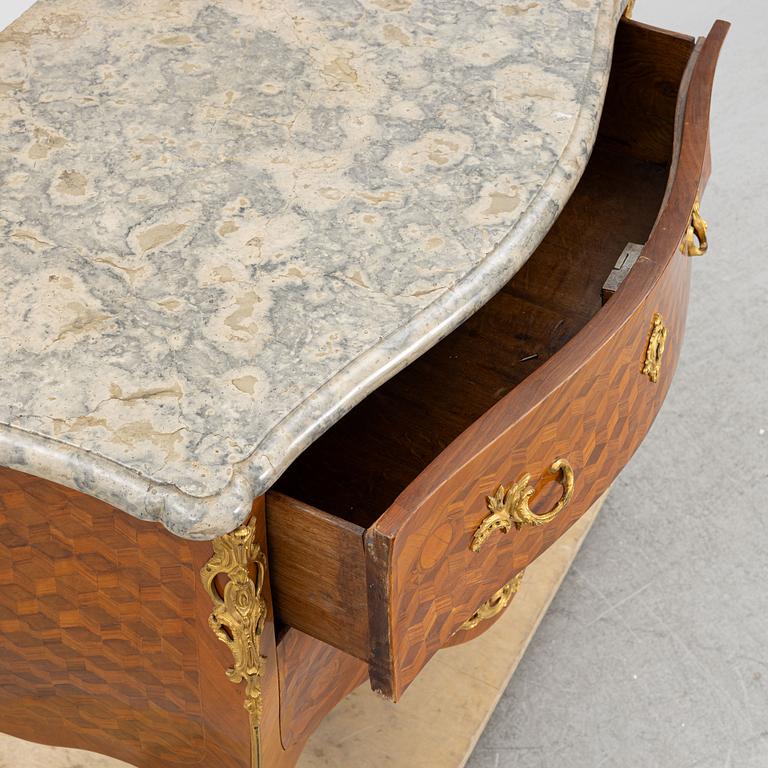 Chest of drawers, Louis XV style, 19th century.