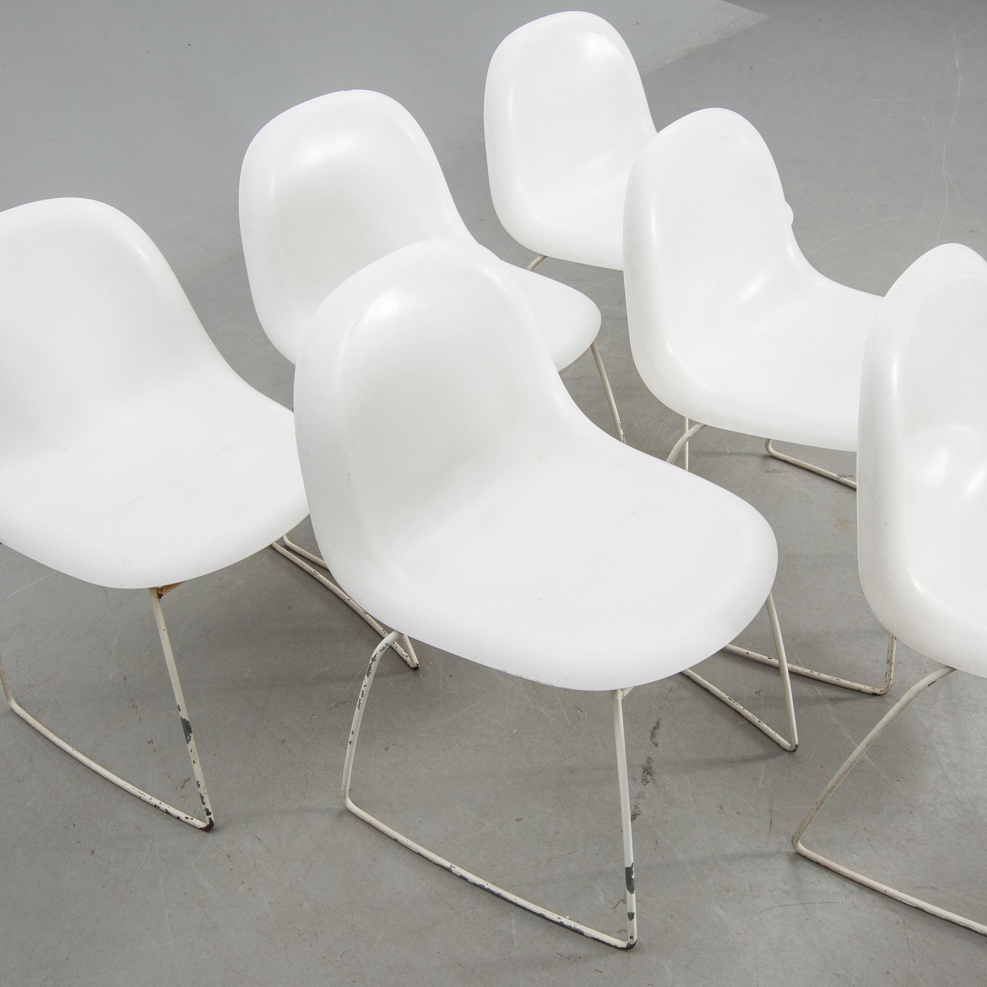 STOLAR, 6 st, Gubi 1. Komplot Design.