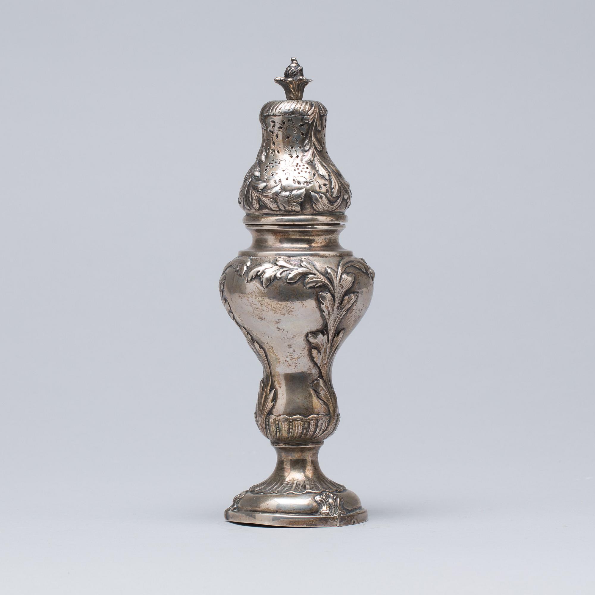SOCKERRUSKA, silver, rokokostil, svenska importstämplar, 1900-tal, vikt ca 380g.