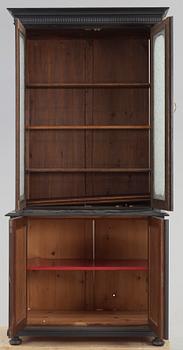 BOKSKÅP, nyrenässans, 1800-talets slut.