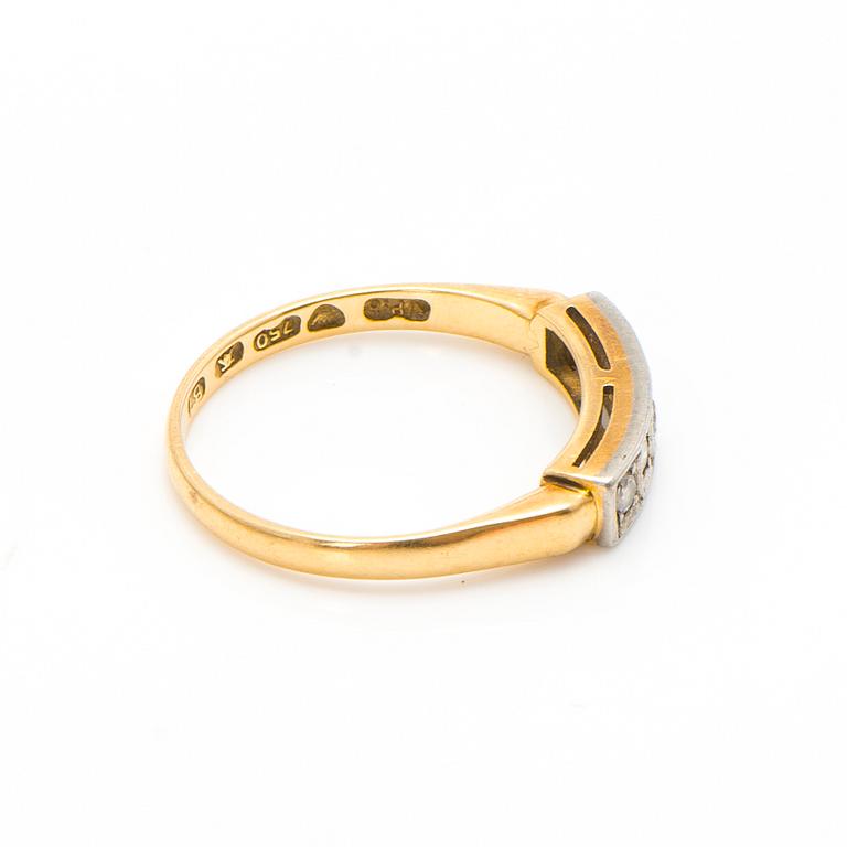 An 18K gold ring with diamonds ca. 0.22 ct in total. Päiviö Veikko, Turku 1955.