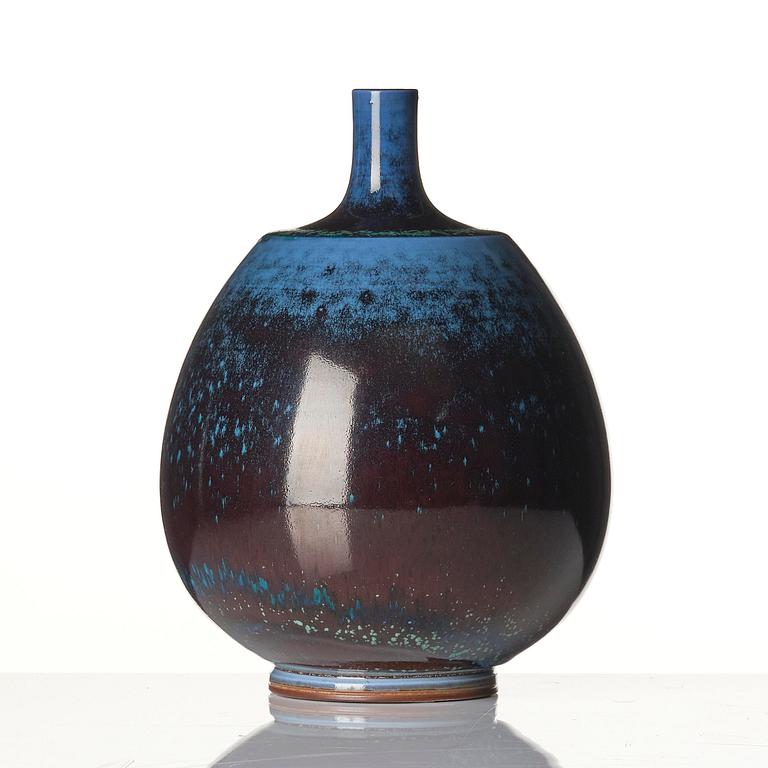 Berndt Friberg, vaser, två stycken, stengods, Gustavsbergs Studio, 1964-65.