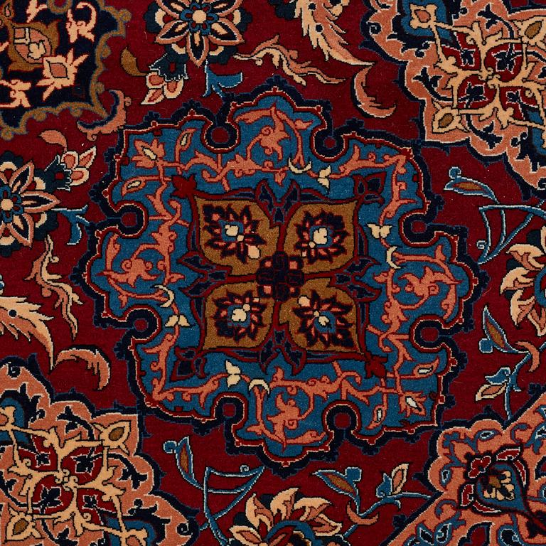 MATTA, old Isfahan, ca 347 x 252 cm (samt kortsidorna med 3 respektive 2,5 cm slätväv).