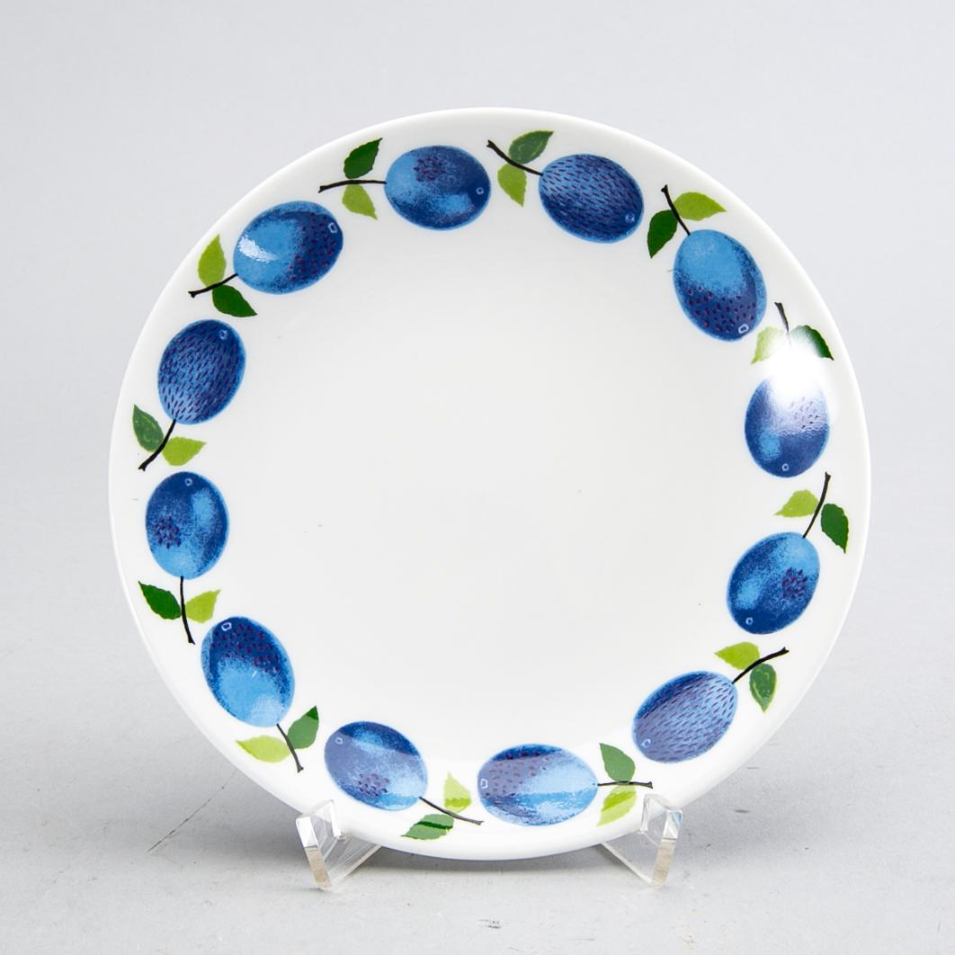 STIG LINDBERG, 12 pcs, porcelain, "Prunus", Gustavsberg, 1962-74.