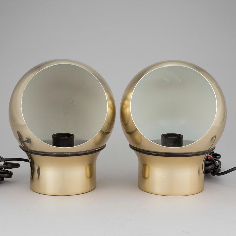 VÄGGLAMPOR, ett par, "Typ Klot 3 ", Hemi, 1900-talets andra hälft.