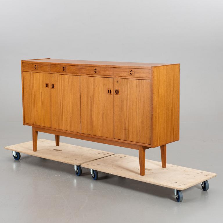 A 1960s sideboard.