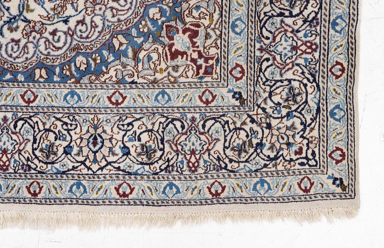 Rug, Nain, approx. 300 x 196 cm.