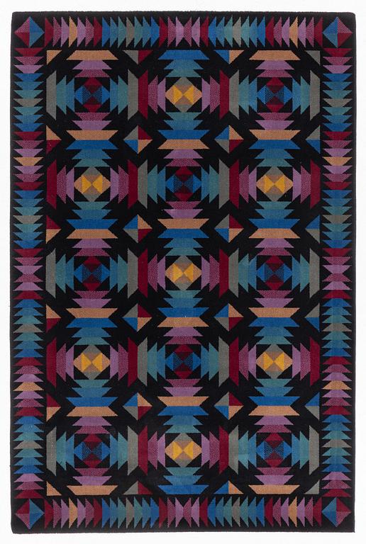 Matta. Missoni, maskingjord,  T&J Vestor, 247 x 165 cm.