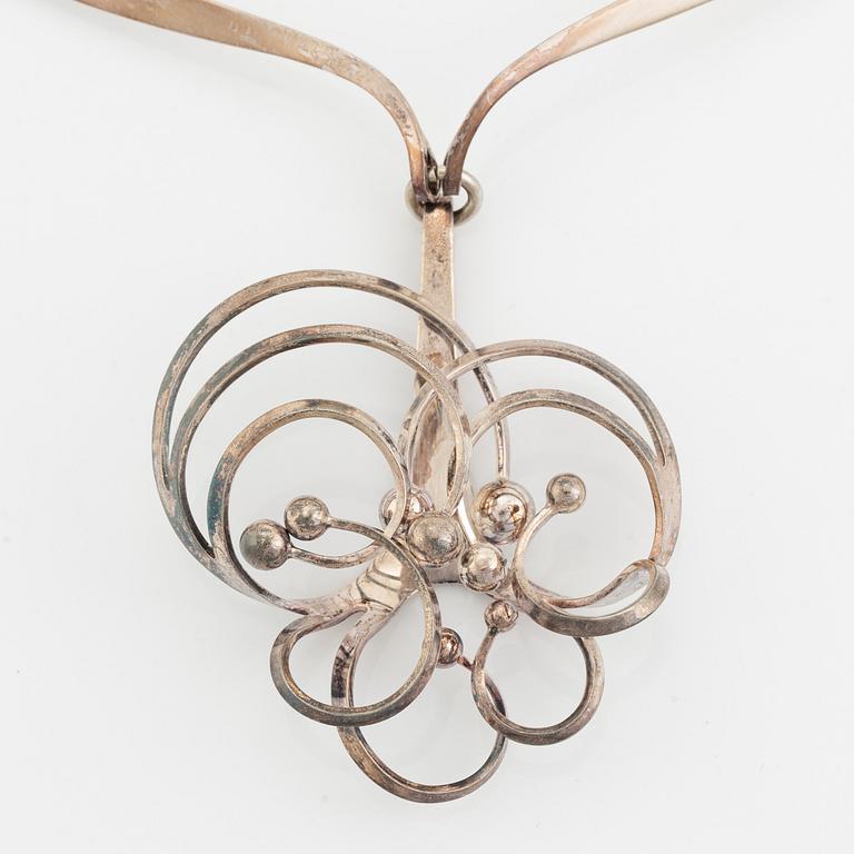 Theresia Hvorslev, a sterling silver necklace with pendant, Lidköping 1975.