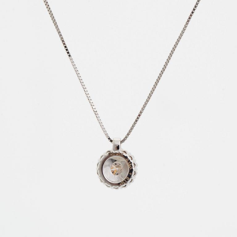 Collier med briljantslipade diamanter.