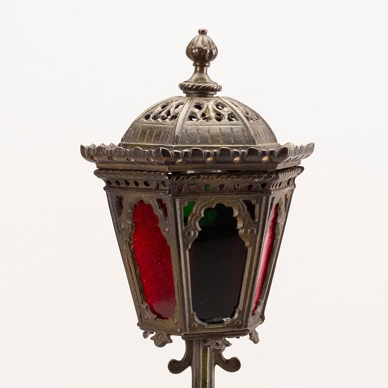 TABLELAMP, lantern, bronze, first half of 20th century.