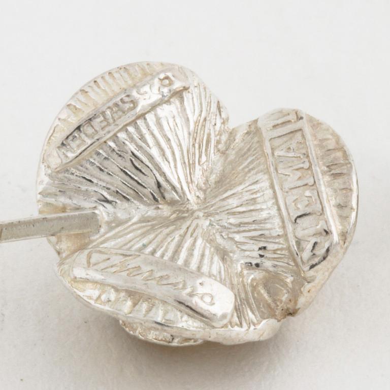 A pendant and a pair of earrings by Theresia Hvorslev, Mema, 1976.
