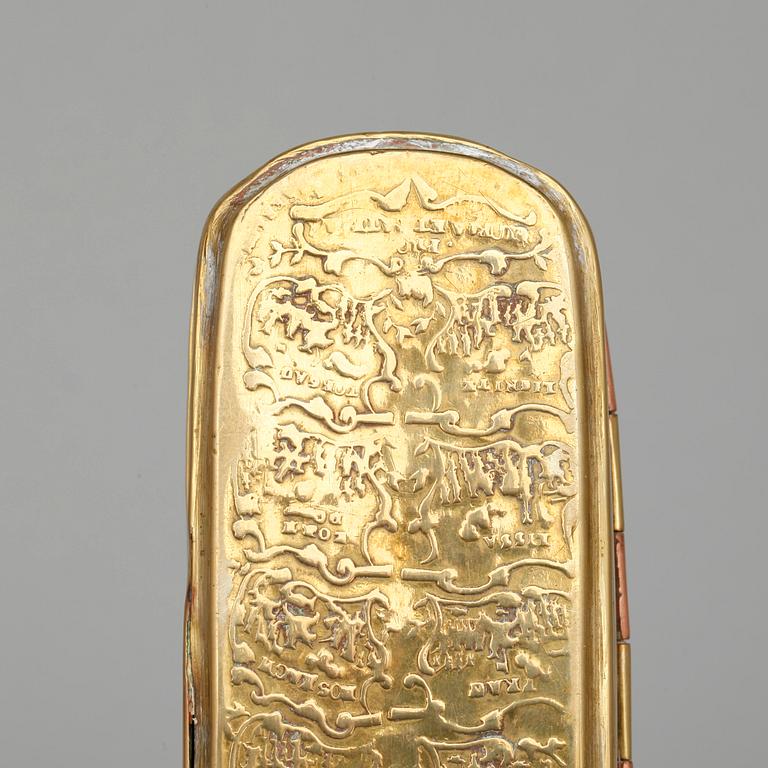 KALENDERDOSOR, 4 st mässing, 1700-tal samt 1800-tal.