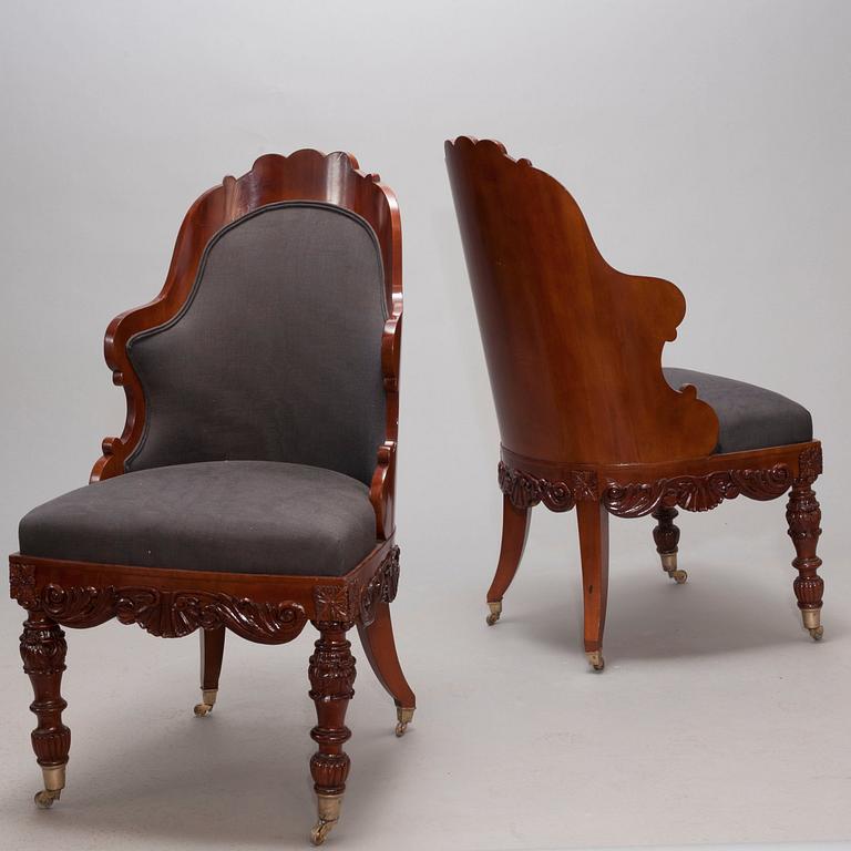 PAIR OF BATHTUB-ARMCHAIRS.