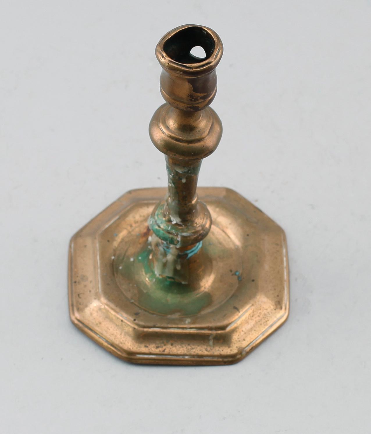 LJUSSTAKE, mässing, 1700-tal.